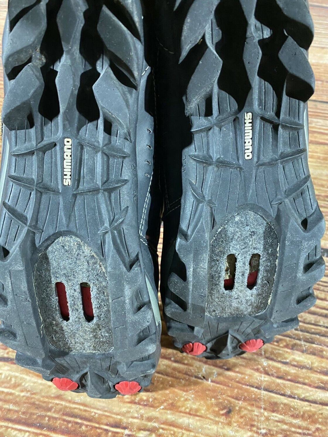 SHIMANO M064 Cycling MTB Shoes Mountain Bike Boots EU40, US6.7, Mondo 250