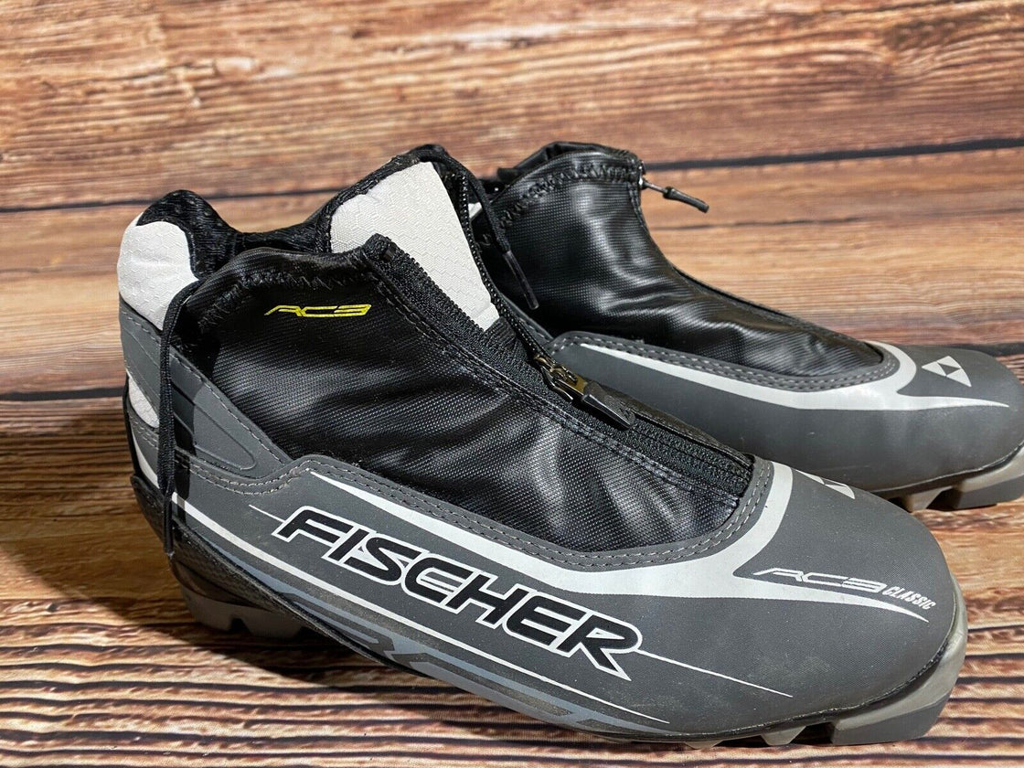 Fischer RC3 Classic Nordic Cross Country Ski Boots Size EU38 US6 for NNN