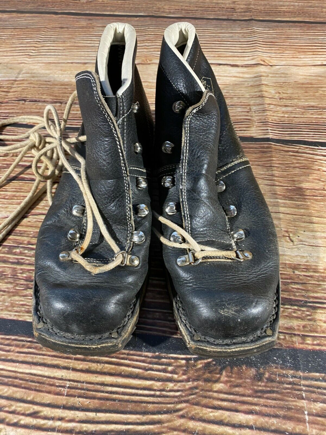 BJURSAS Vintage Cross Country Ski Boots Kandahar Cable Bindings EU40 US7 KL21