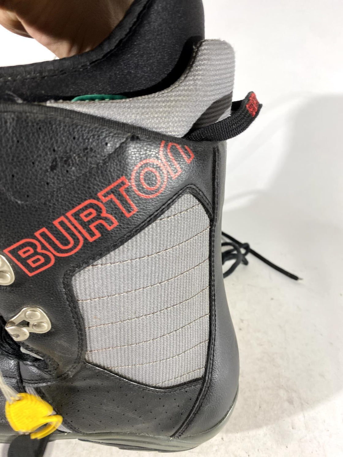 BURTON Snowboard Tribute Boots Size EU40, US7, UK6, Mondo 250 mm