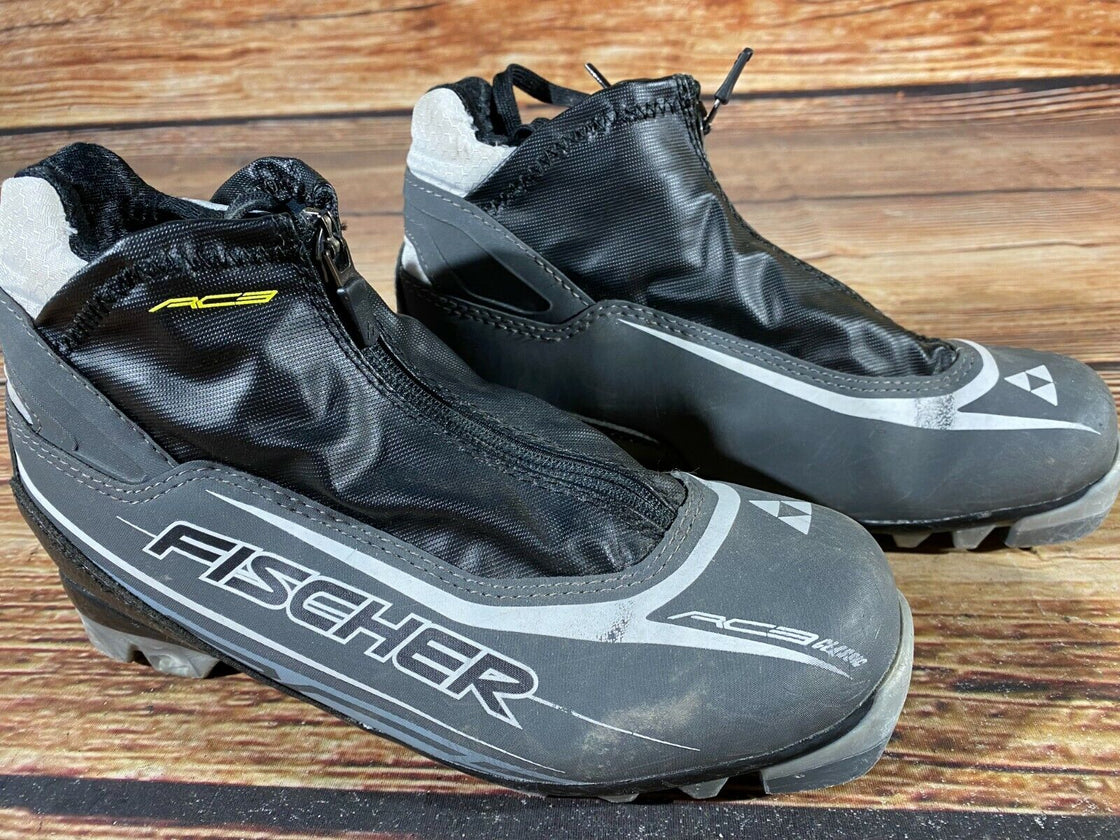 Fischer RC3 Classic Nordic Cross Country Ski Boots Size EU37 US5 NNN F-262