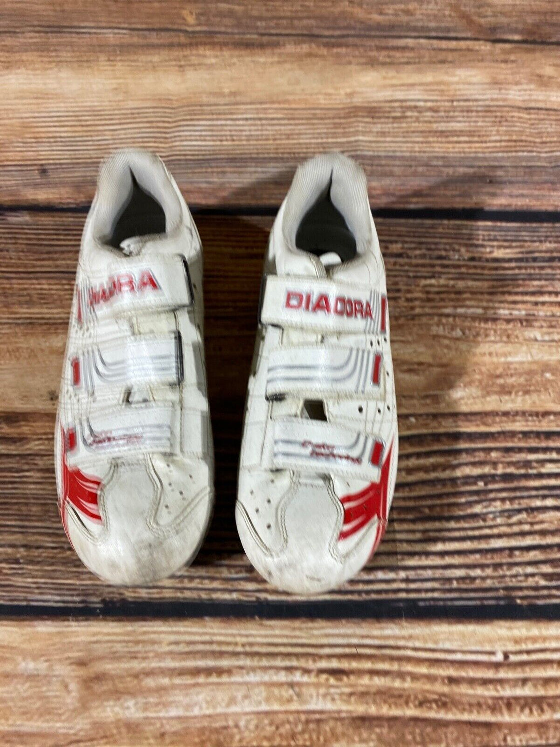 DIADORA Road Cycling Shoes Biking Boots 3 Bolts Size EU41, US8, Mondo 255