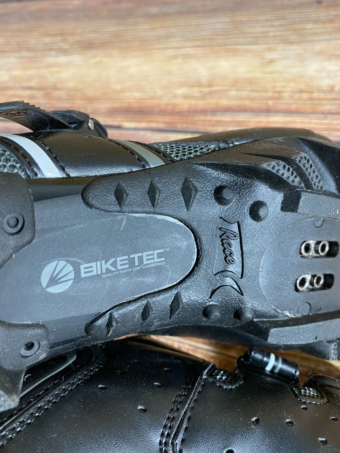 BIKE TEC Cycling MTB Shoes Mountain Biking 2 Bolts Size EU42, US8 Mondo 262