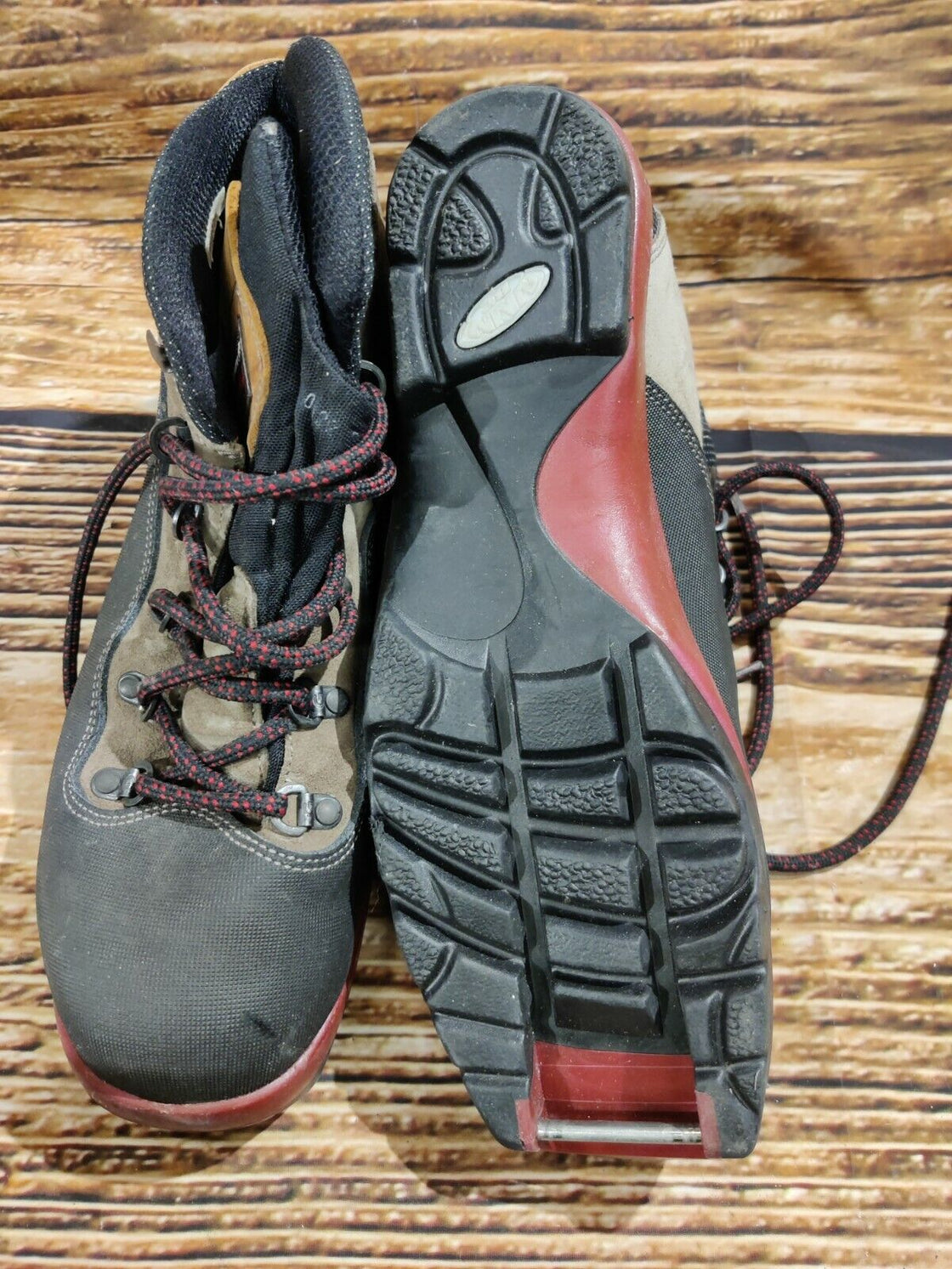 Garmont Touring Nordic Backcountry Cross CountrySki Boots Size EU43 US9.5 NNN BC