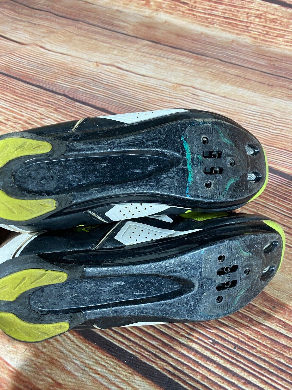 PEARL IZUMI Race Carbon Road Cycling Shoes 3 Bolts Size EU44 US9.5  Mondo 275