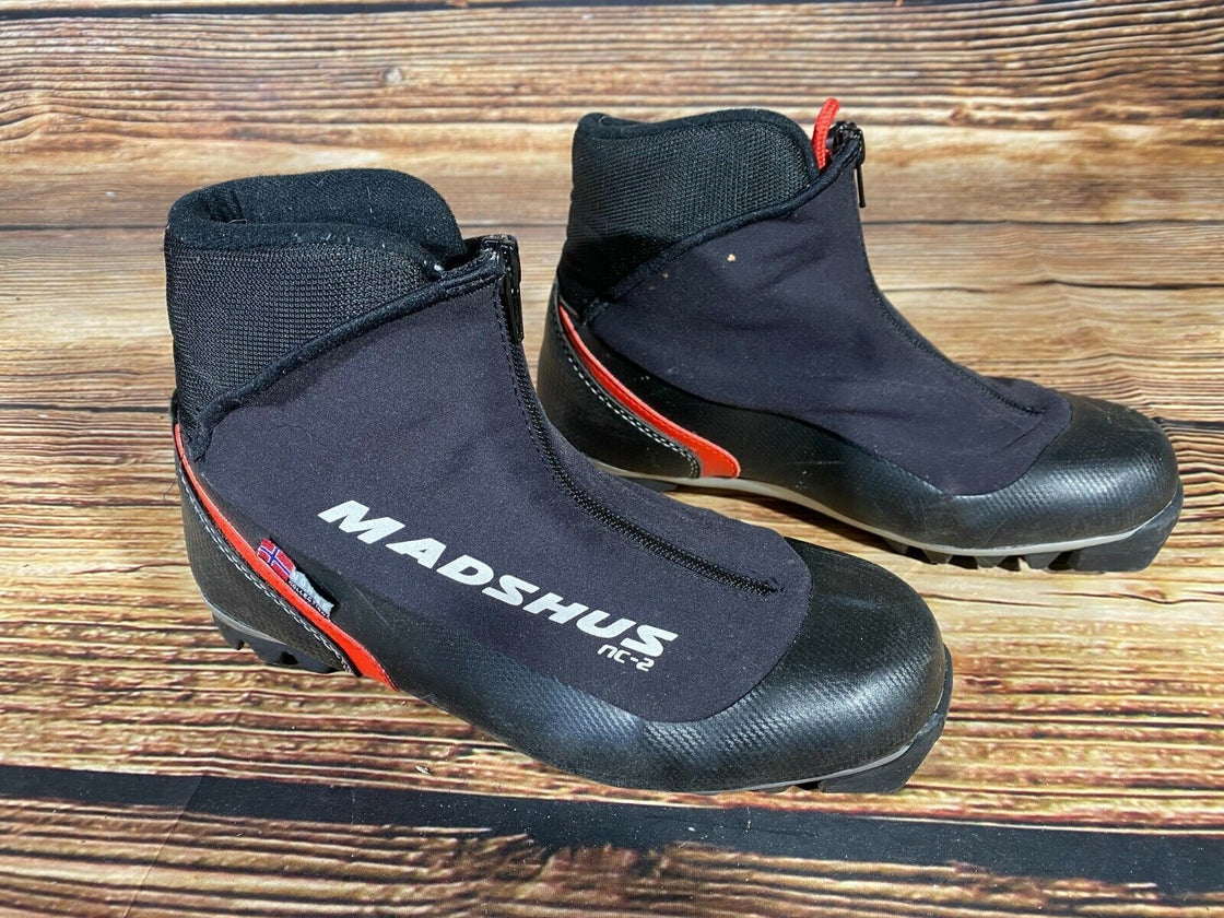 Madshus NC2 Cross Country Ski Boots Size EU39 US6 NNN Binding