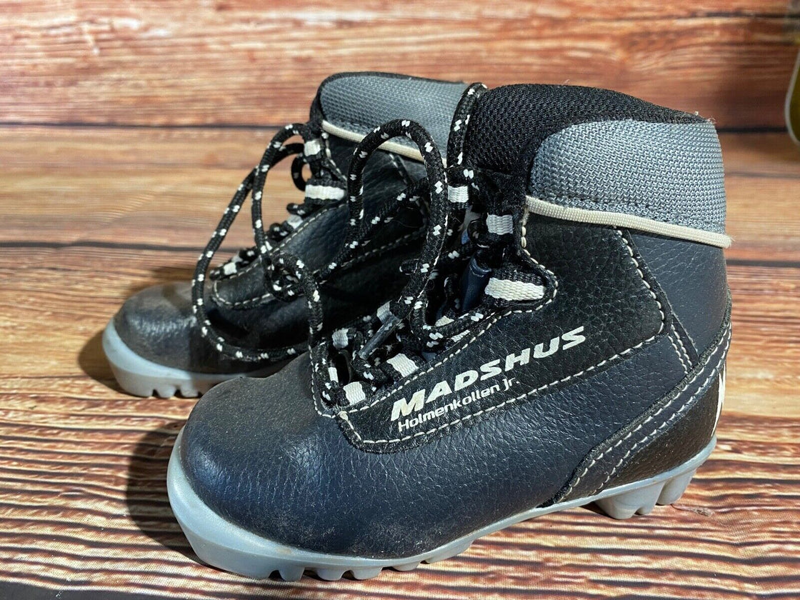 Madshus Holm Kids Nordic Cross Country Ski Boots Size EU25 US8 NNN M279