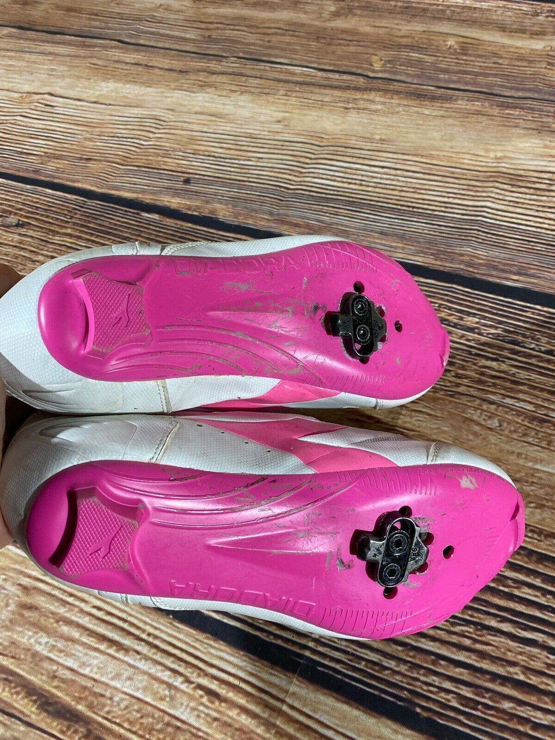 DIADORA Road Cycling Shoes Bicycle Shoes Ladies Size EU41, US9.5, Mondo 250