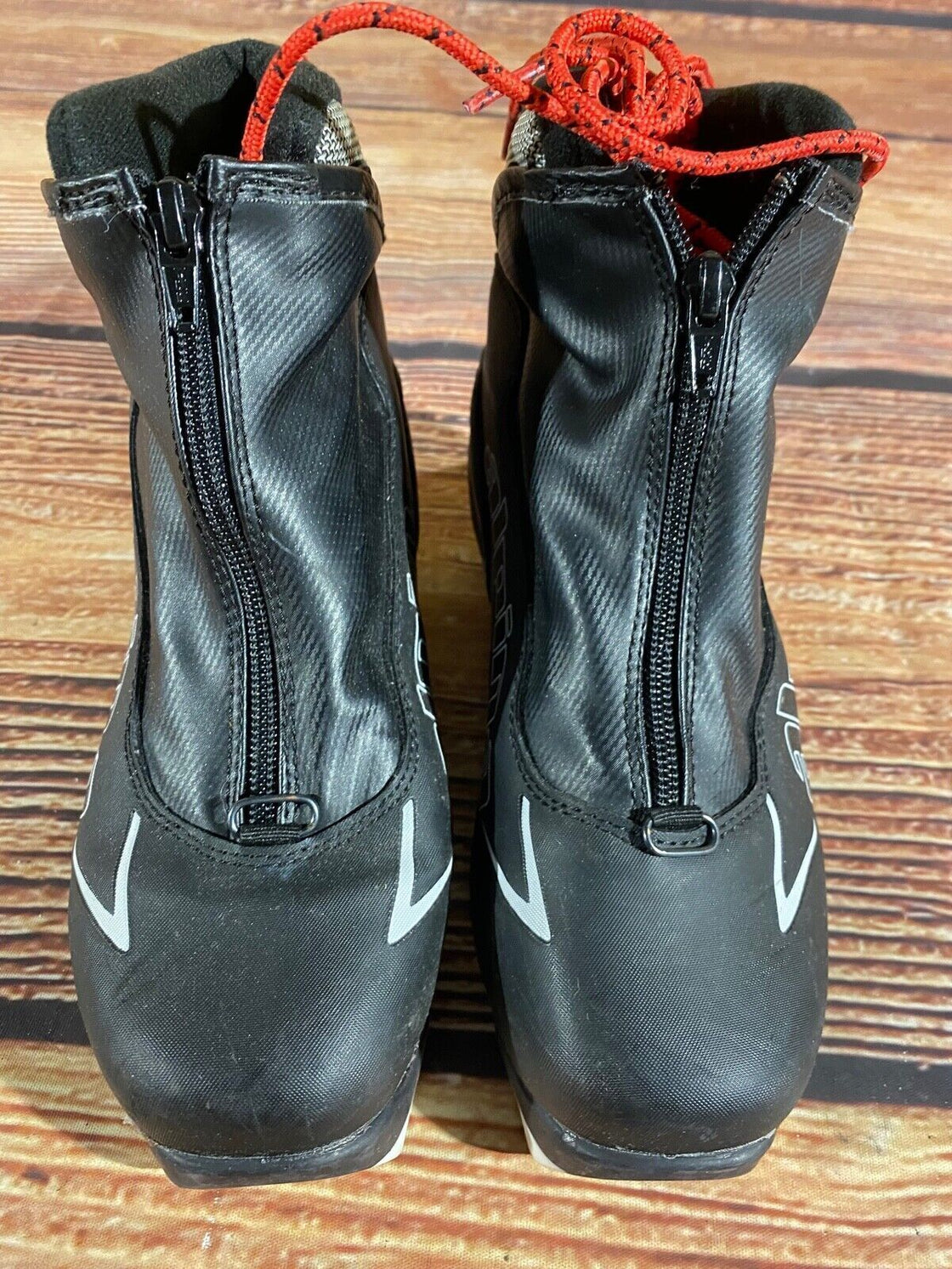 Alpina T5plus Kids Nordic Cross Country Ski Boots Size EU35 US3.5 NNN A-1244