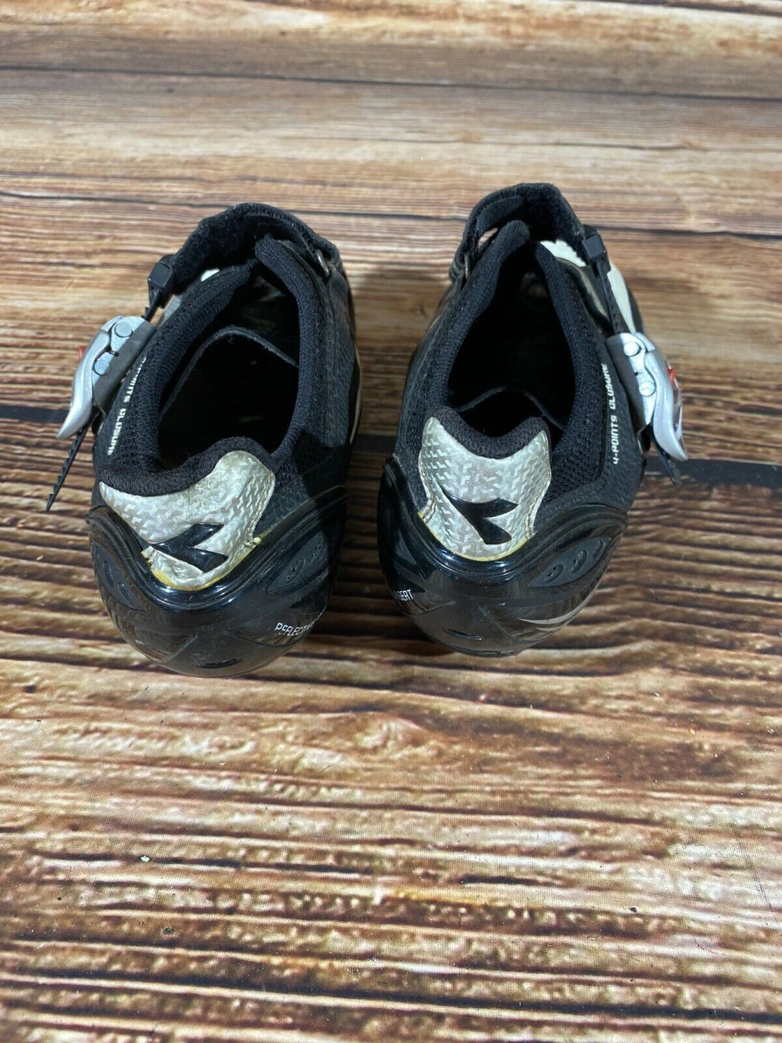 DIADORA Road Cycling Shoes Road Bike 2 / 3 Bolts Size EU 42 US 8.5 UK 8