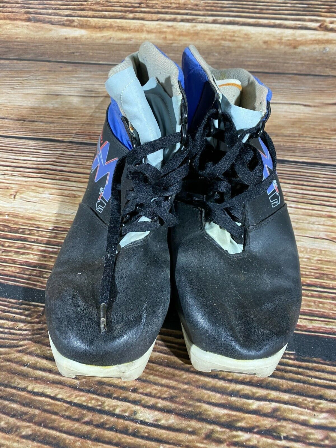 Karhu Classic Nordic Cross Country Ski Boots Size EU42 US9 NNN