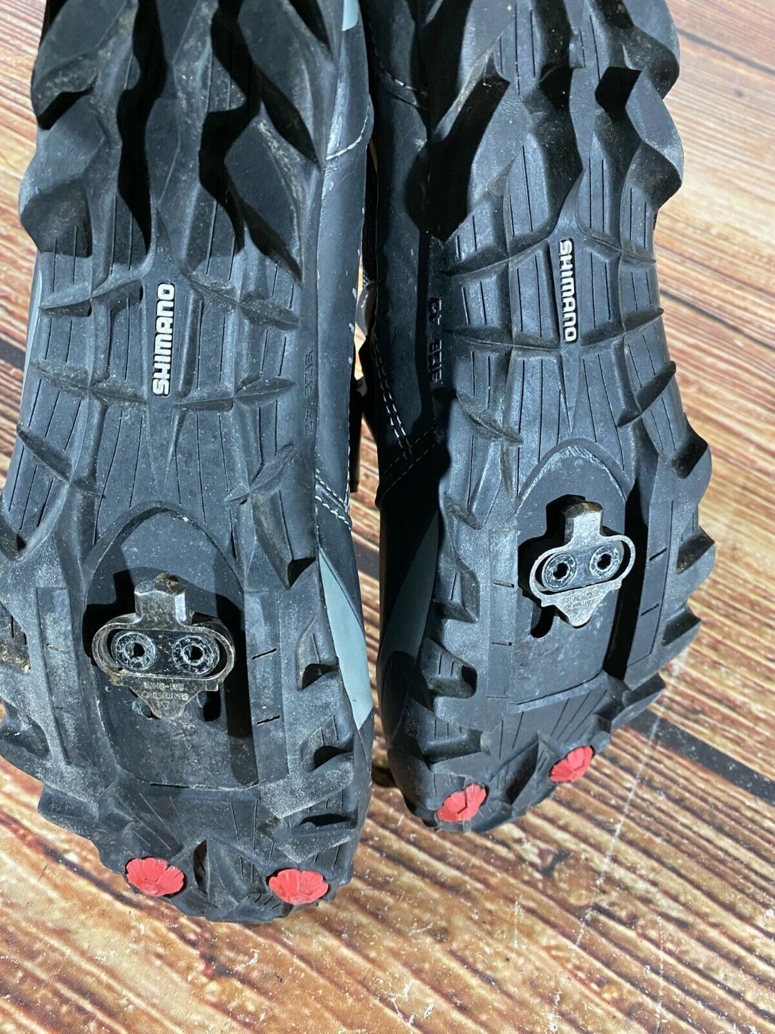 SHIMANO M064 Cycling MTB Shoes Mountain Bike Boots EU42, US8.3, Mondo 265