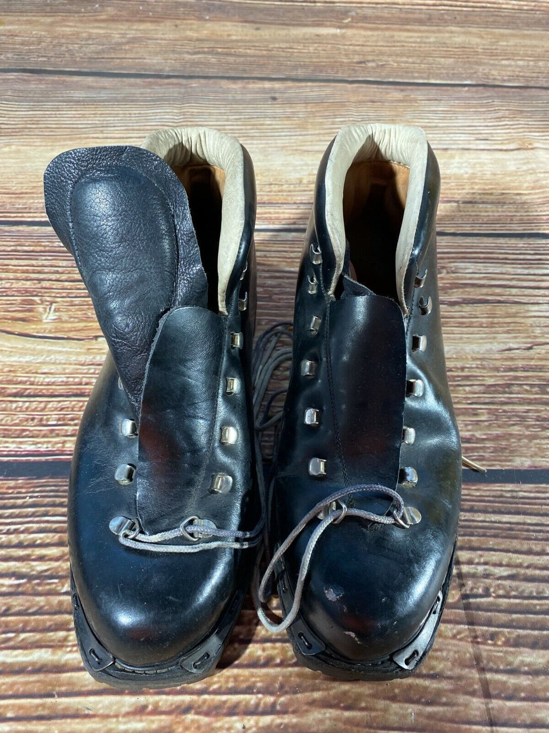 GARMISCH Vintage Alpine Ski Boot EU42 US8.5 Austria Mondo 260 Cable Binding KL81