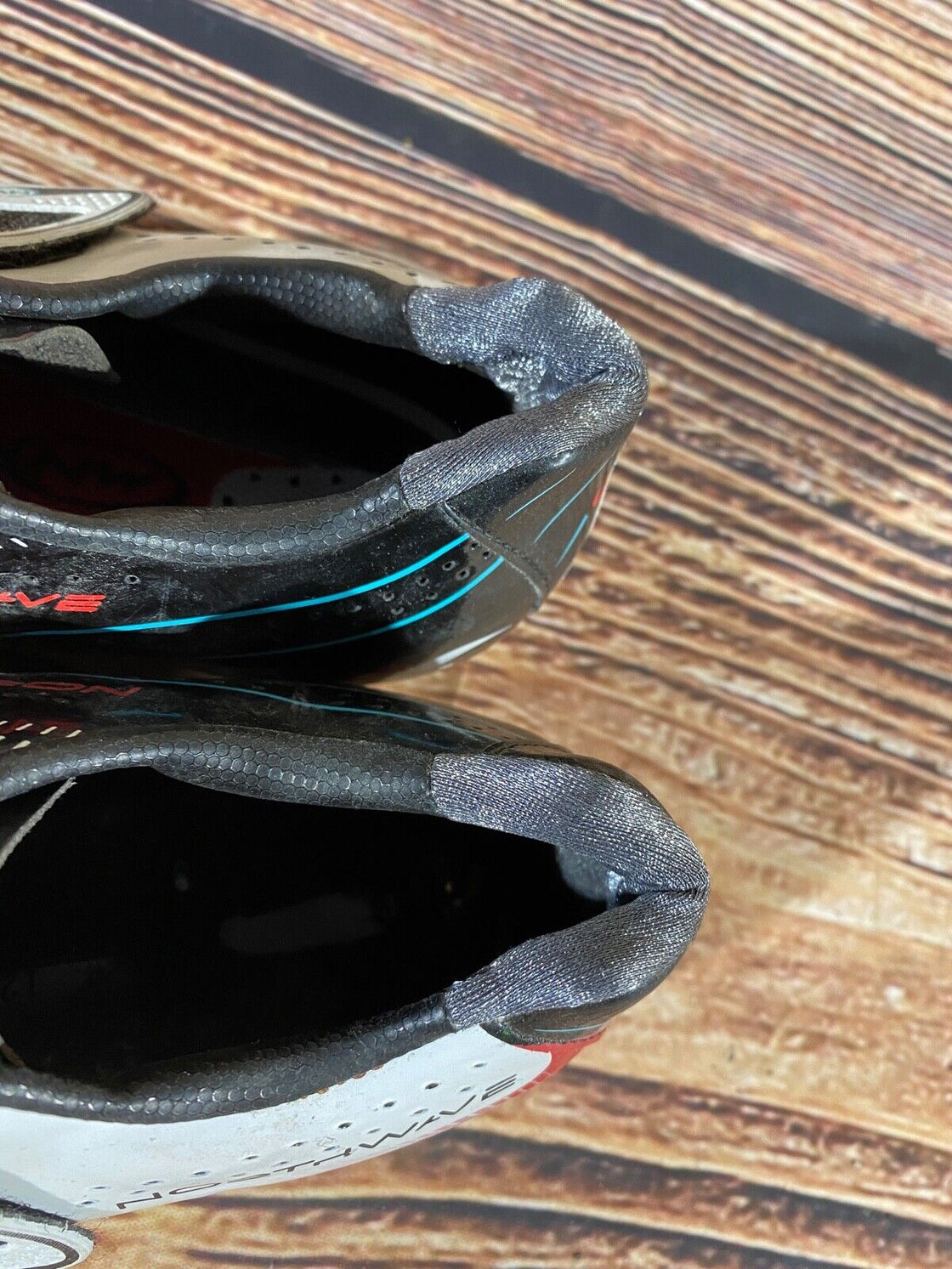 NORTHWAVE Extreme Road Cycling Shoes Biking Boots Size EU42.5, US10, Mondo 268