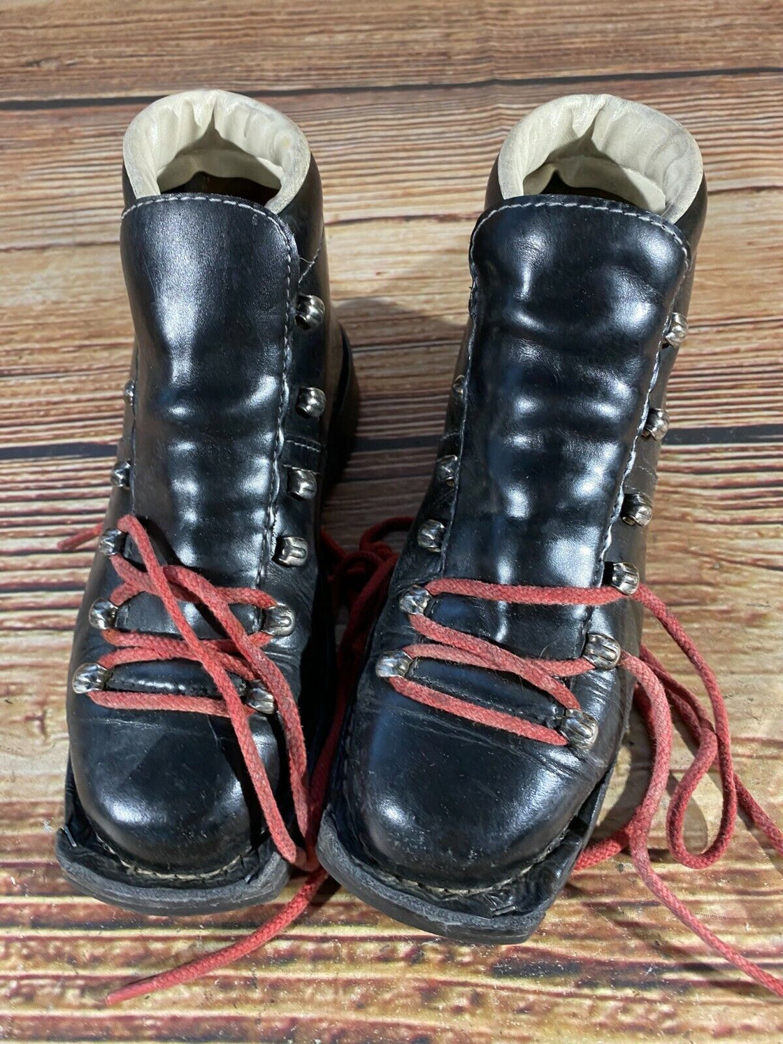 GARMISCH Vintage Cross Country Ski Boots Kandahar Cable Binding EU36 US4 KL26