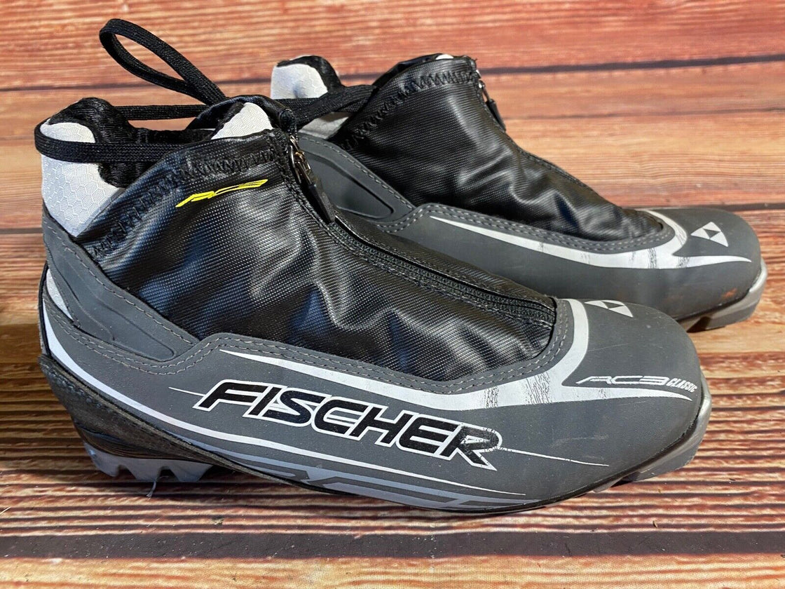 Fischer RC3 Classic Nordic Cross Country Ski Boots Size EU40 US7.5 NNN