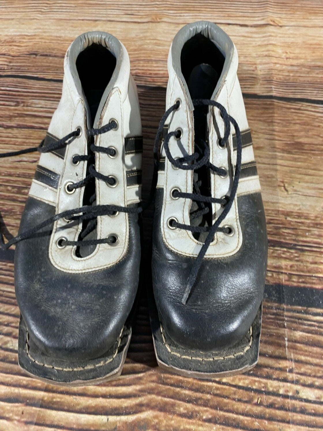 RENNSTEIG Vintage Cross Country Ski Boots Kandahar Old Cable Bindings EU43 US9