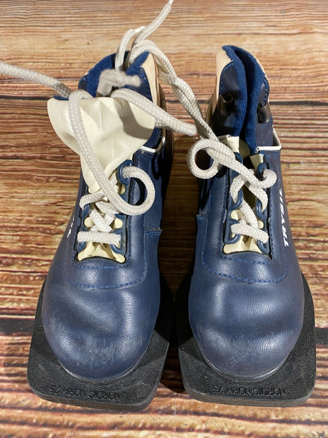 Trysil Vintage Nordic Norm Cross Country Ski Boots Size EU29 US11 NN 75mm