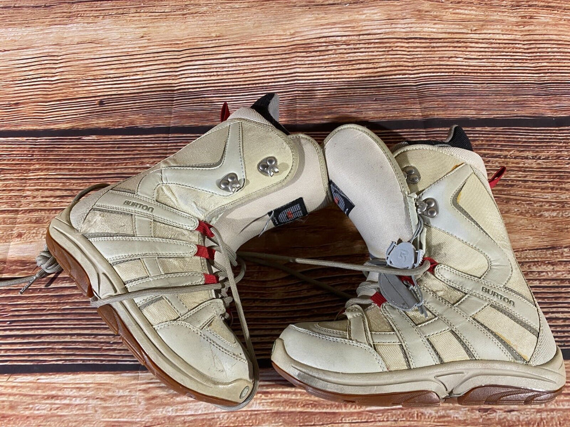 BURTON Moto Snowboard Boots Ladies Size EU38, US7, UK4.5, Mondo 250 mm