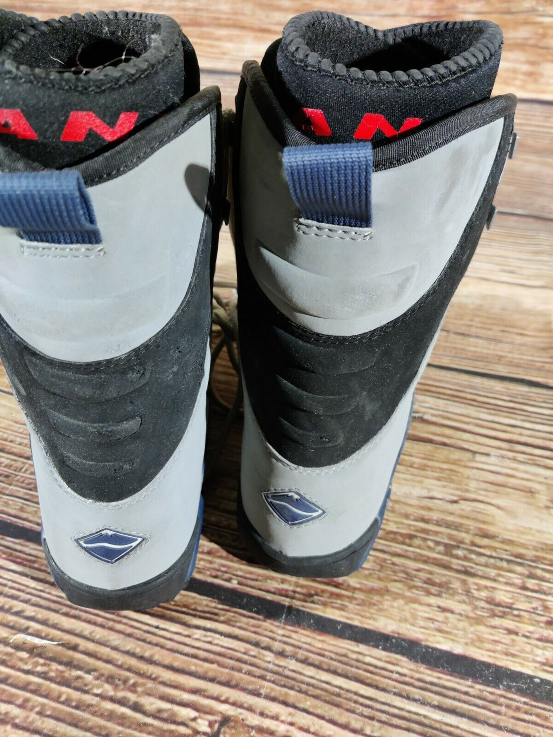 VANS Snowboard Boots Size EU38, US6, UK5.5, Mondo 233 mm B