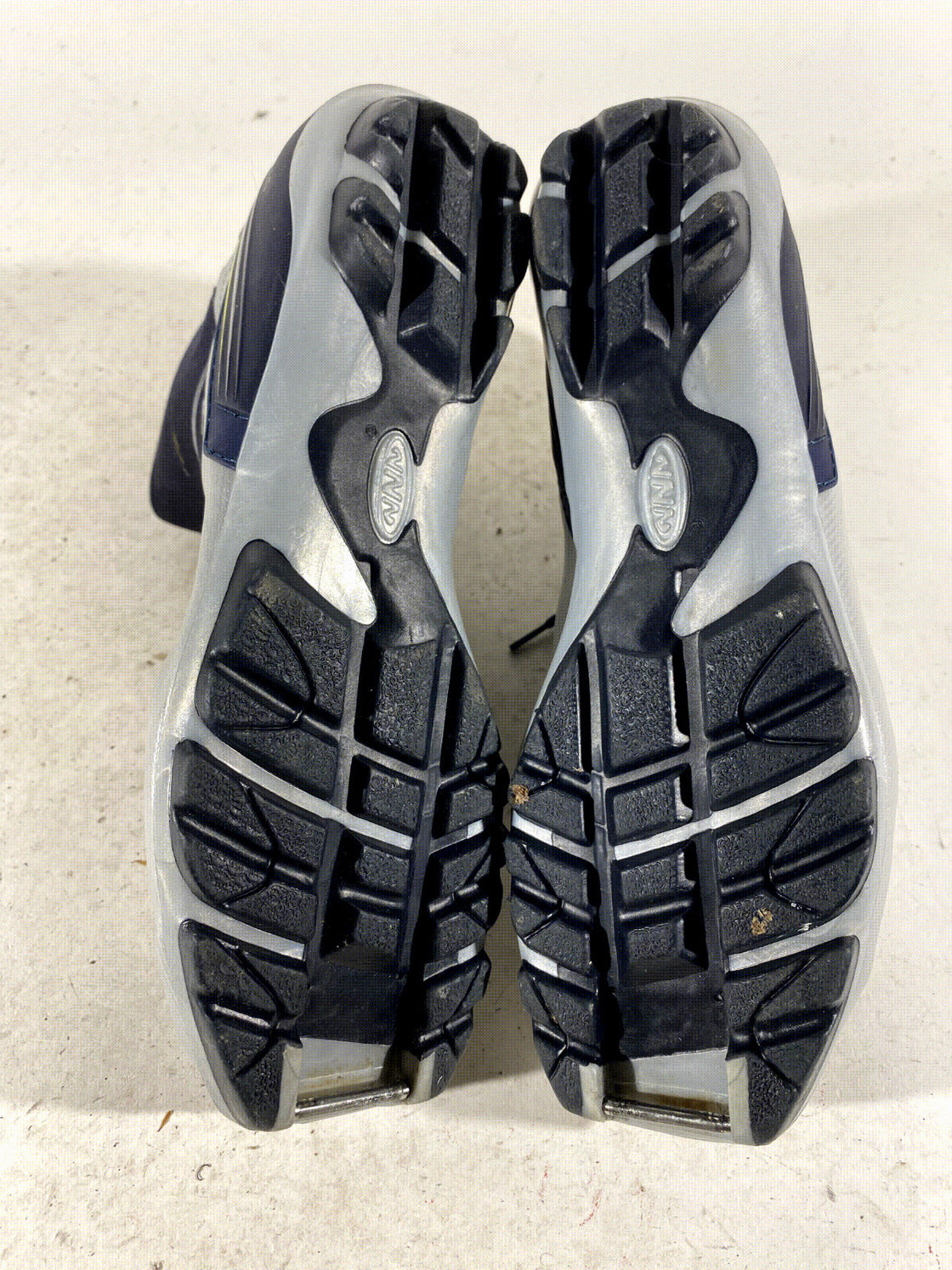 Alpina ST20L Nordic Cross Country Classic Ski Boots Size EU39 US7 for NNN 559