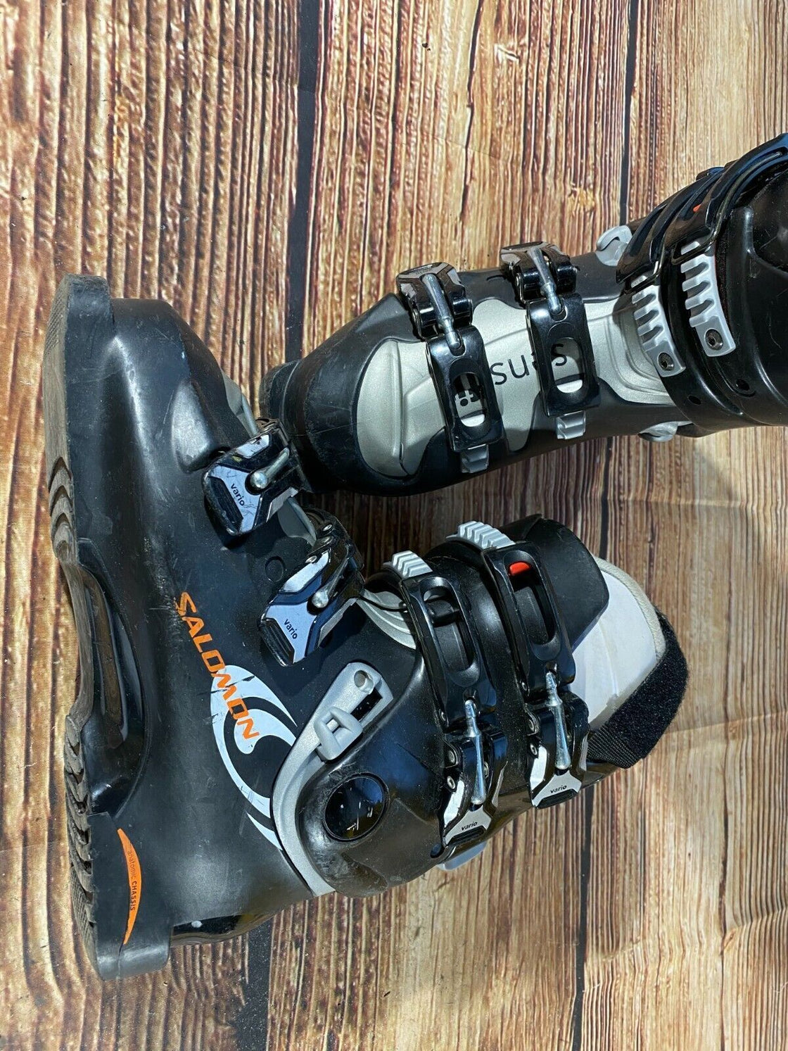 SALOMON Alpine Ski Boots Downhill Size Mondo 240 mm, Outer Sole 286 mm DH127