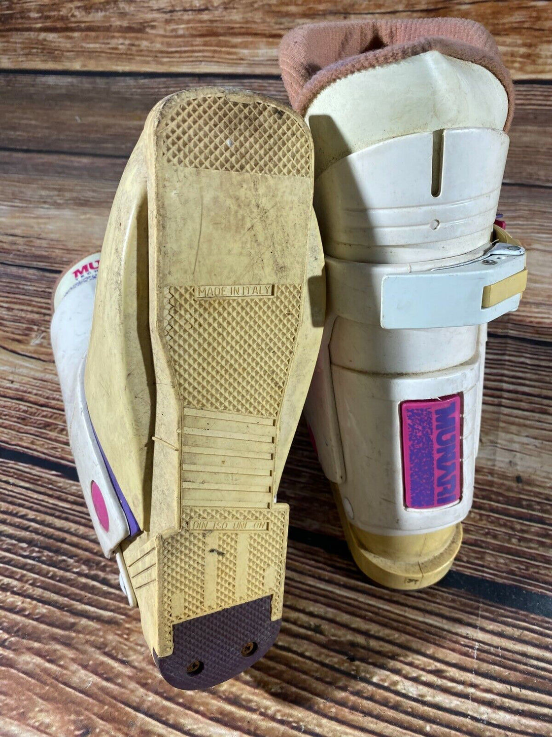 MUNARI Vintage Alpine Ski Boots Size Mondo 247 mm, Outer Sole 285 mm DH54