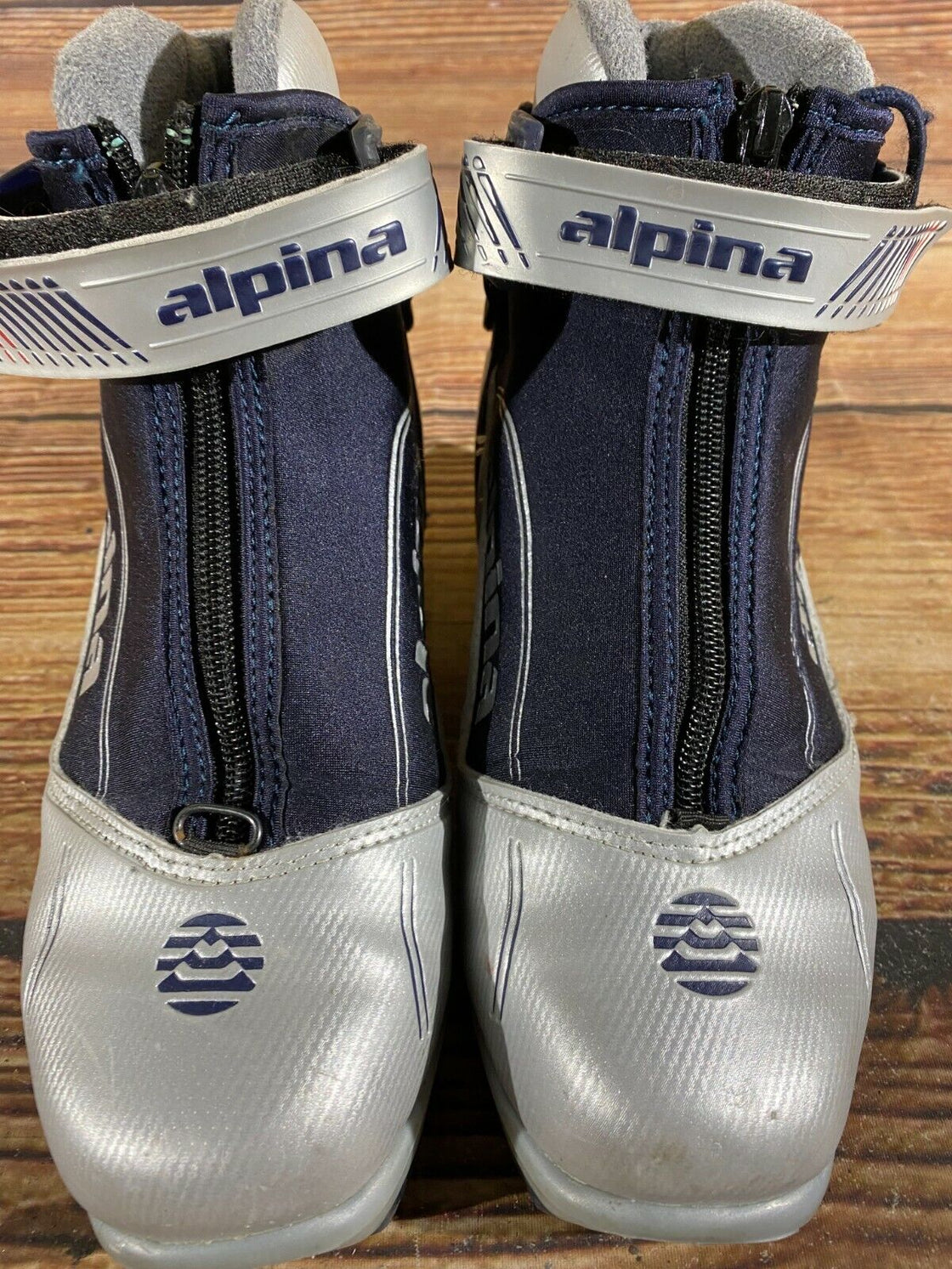 Alpina ST30L Nordic Cross Country Ski Boots Size EU39 US7 for NNN