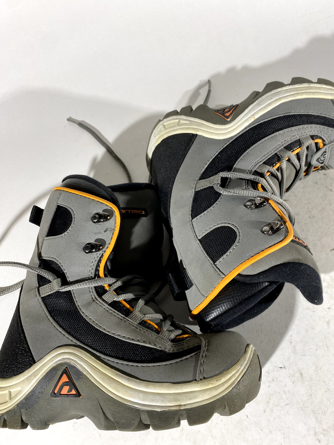 NITRO Snowboard Boots Size EU37  US5  UK4 Mondo 235 mm