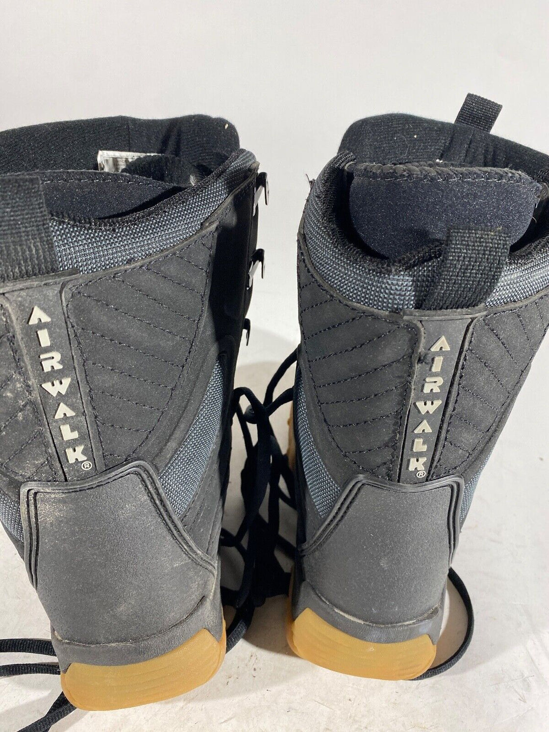 AIRWALK Snowboard Boots Youth Kids Size EU35, US3, UK2, Mondo 215 mm