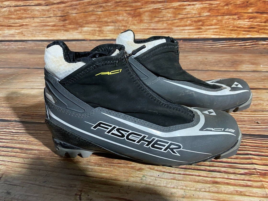 Fischer RC1 Classic Cross Country Ski Boots Size EU39 US7 NNN binding