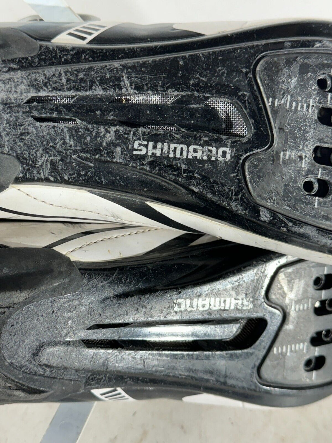 SHIMANO R107 Cycling Road Shoes EU40 US6.7 Mondo 255 cs548