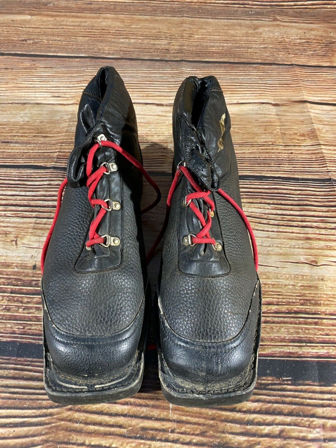 AQUILA Vintage Cross Country Ski Boots Kandahar Old Cable Bindings EU45 US10.5