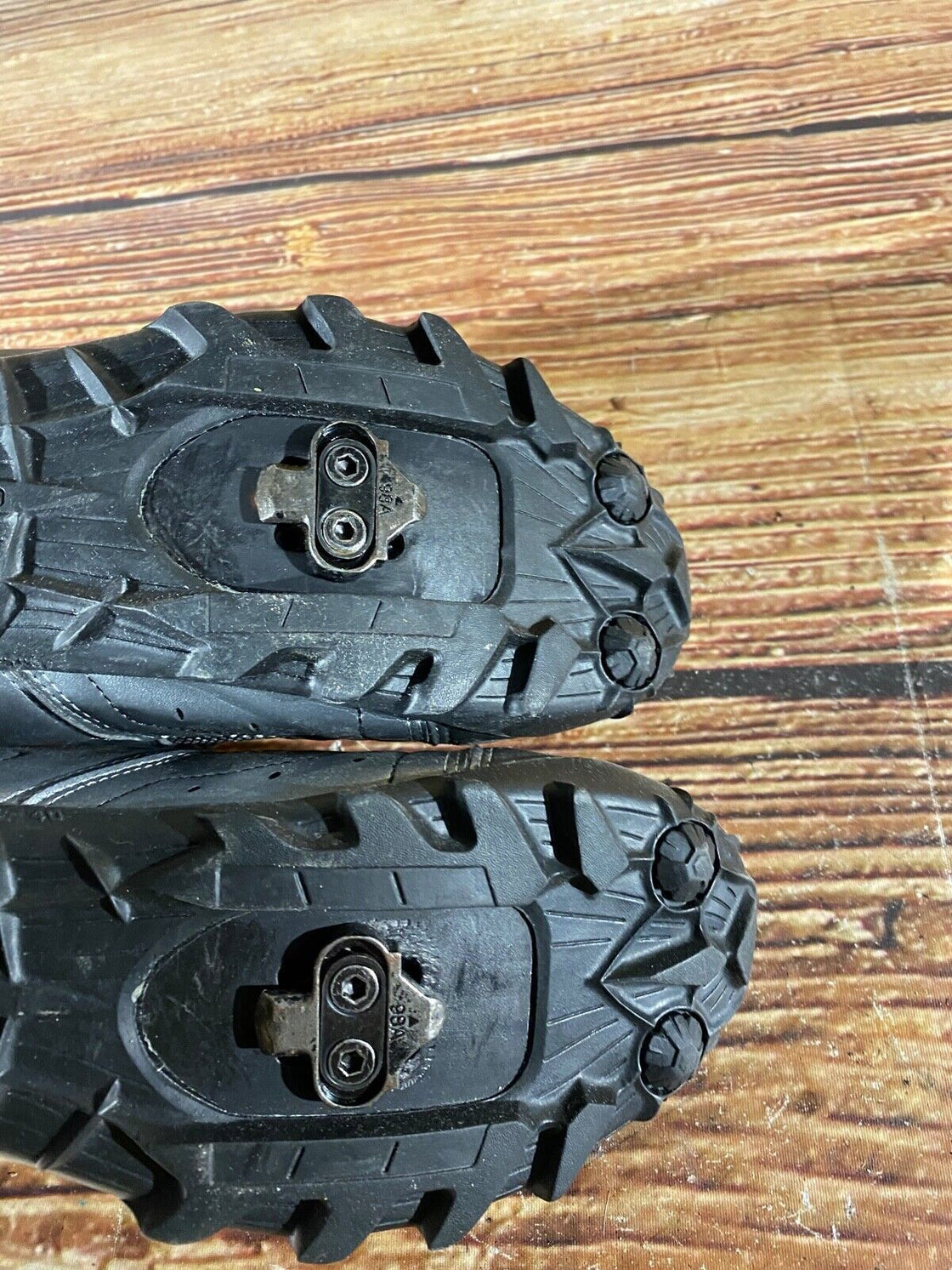 SHIMANO M063 Cycling MTB Shoes Mountain Bike Boots EU40, US6.7, Mondo 253