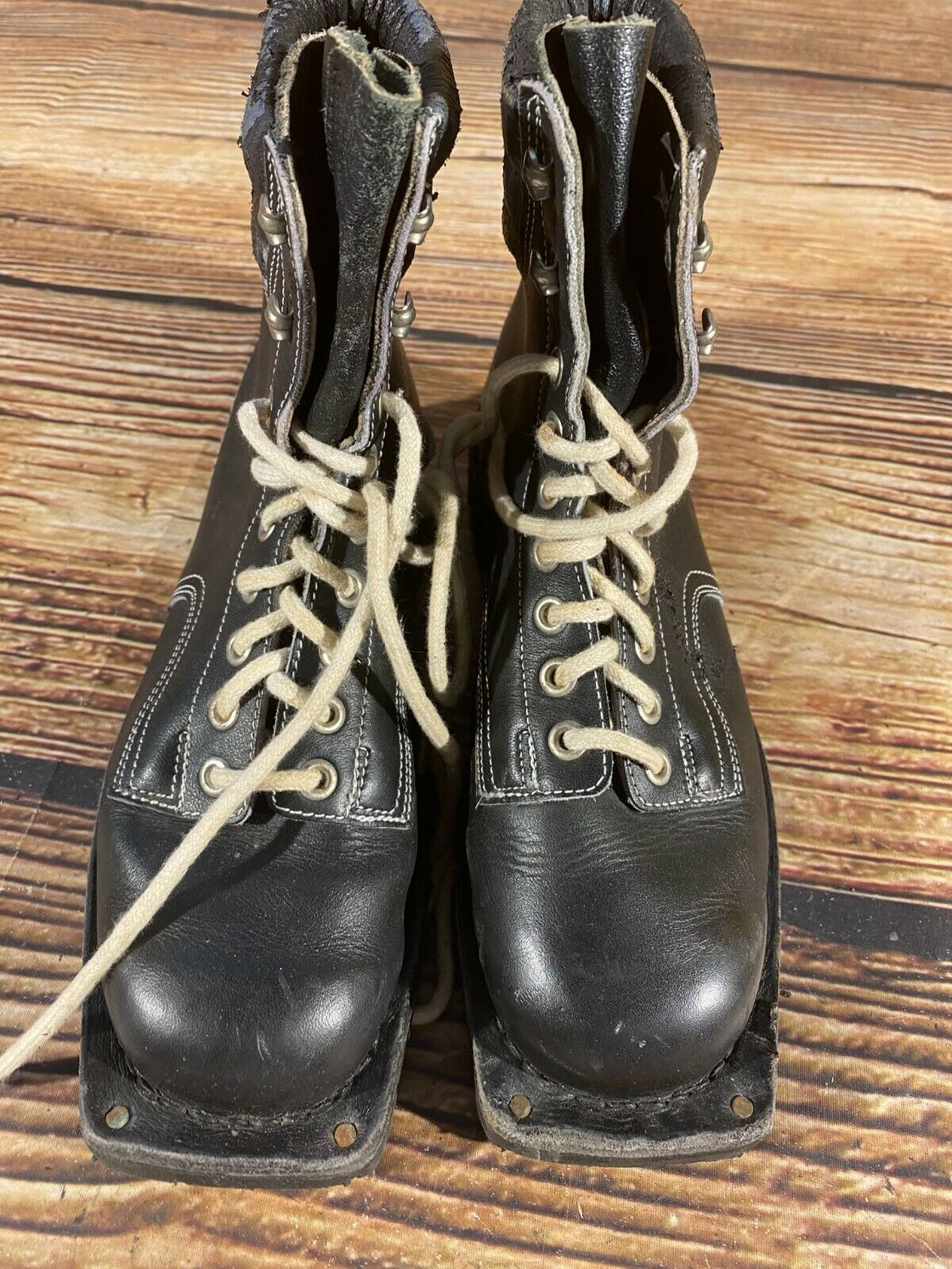 DALEX Vintage Cross Country Ski Boots EU38 US5.5 Kandahar Cable Bindings KL46