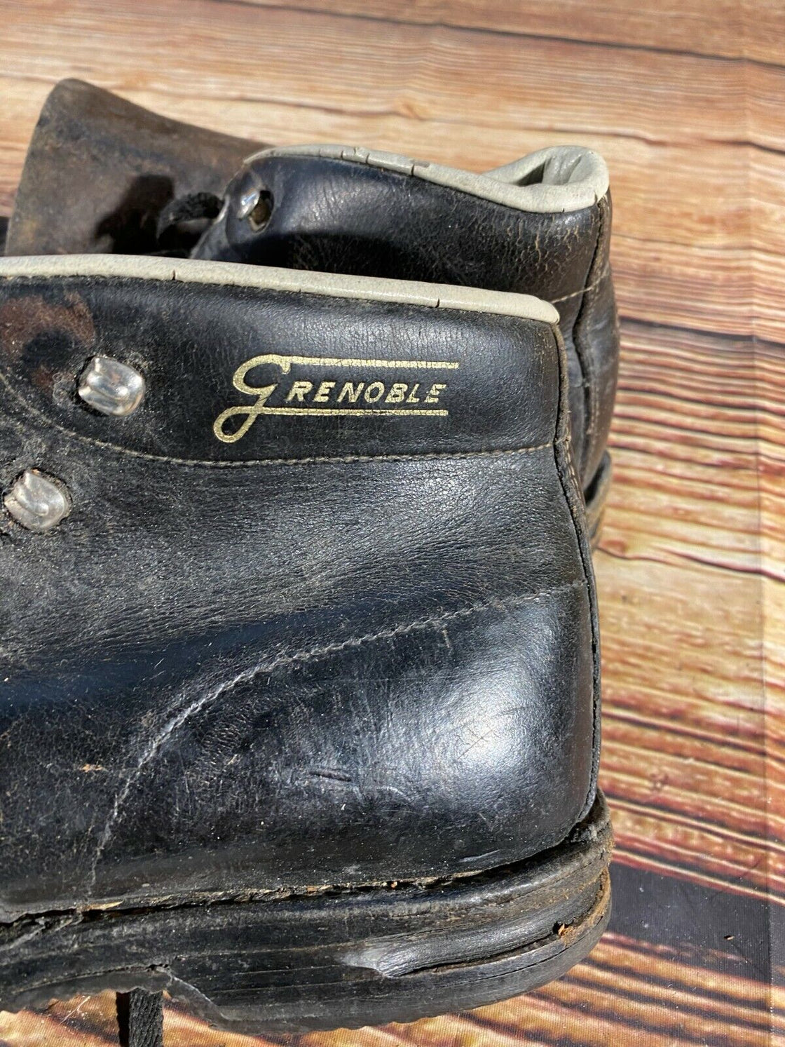 GRENOBLE Vintage Cross Country Ski Boot Kandahar Cable Binding EU44 US10 KL24